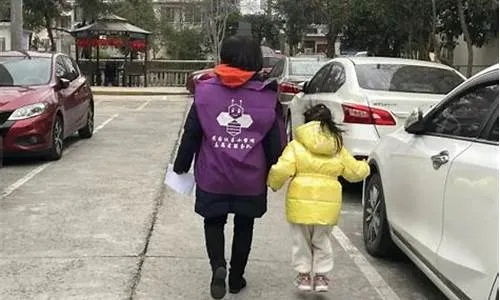 58同城找工作招聘附近（4500急招一位接送小孩阿姨附近）